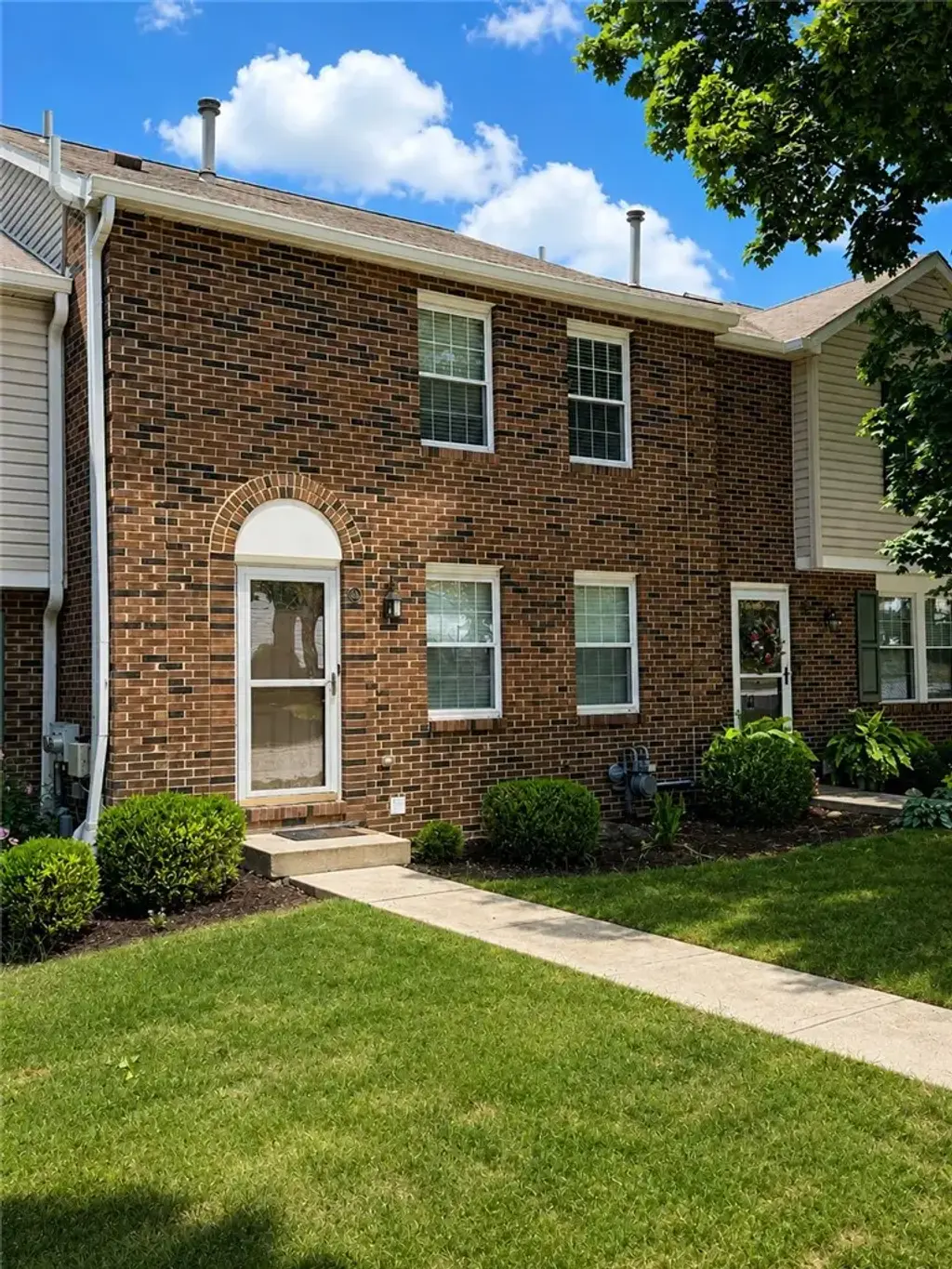 330 Murrays, Castle Shannon