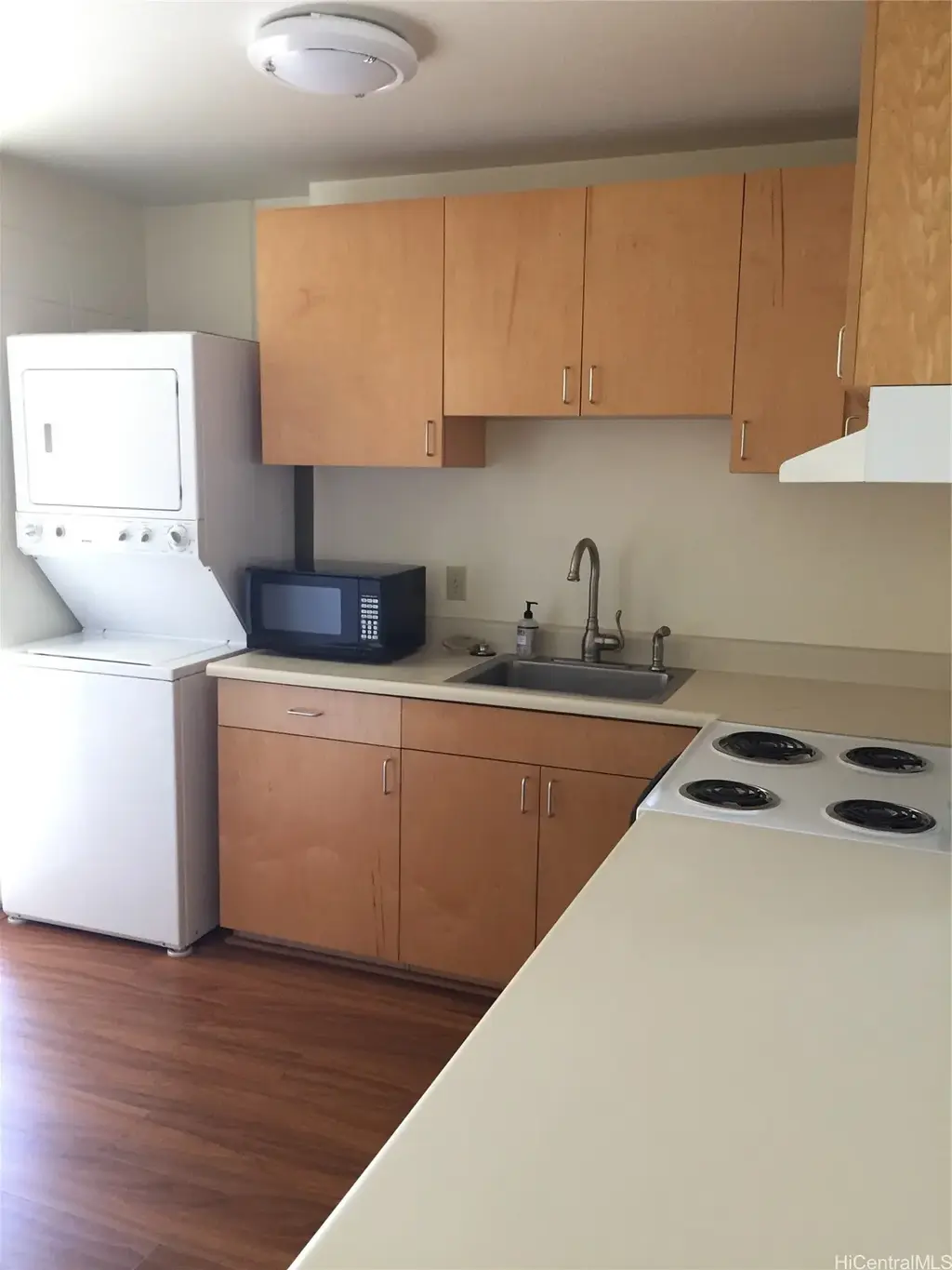 95-2051 Waikalani Place # E404, Mililani