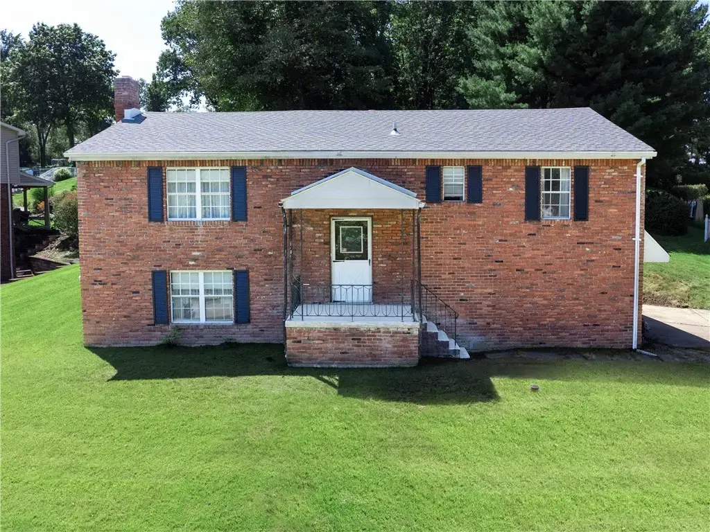 138 Terrace Court , Level Green