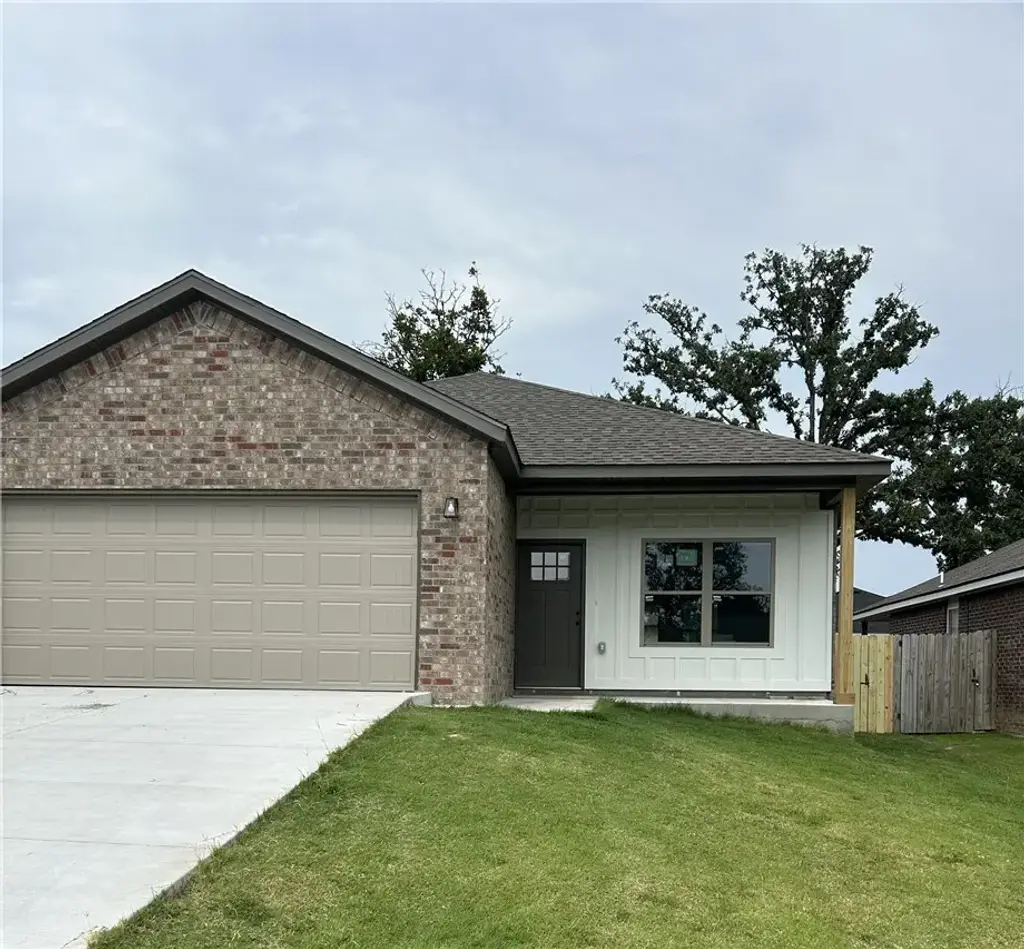 975 Snyder Springs Loop, Watts
