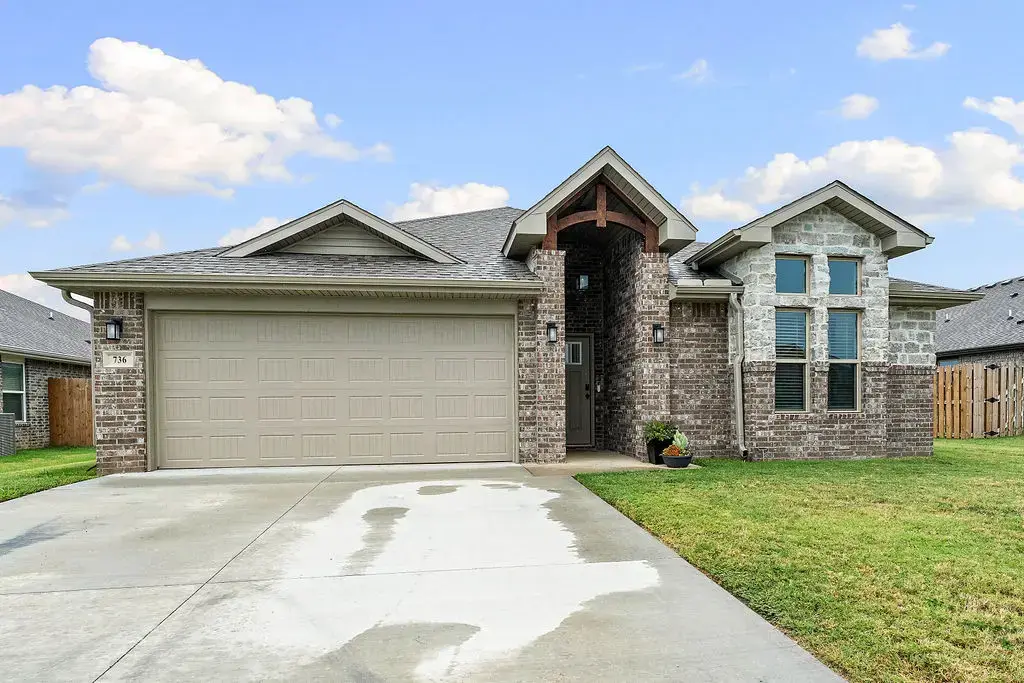736 Lewis Street, Pea Ridge