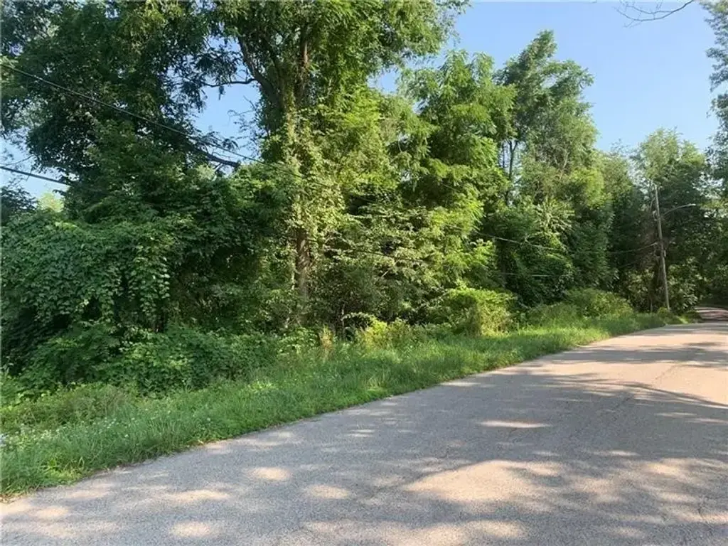 Roundtop Road, Hempfield