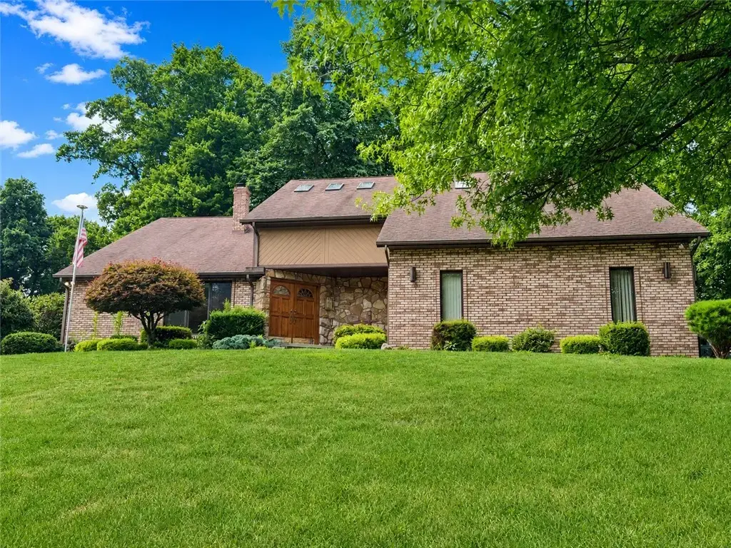 135 Regency Drive , South Union