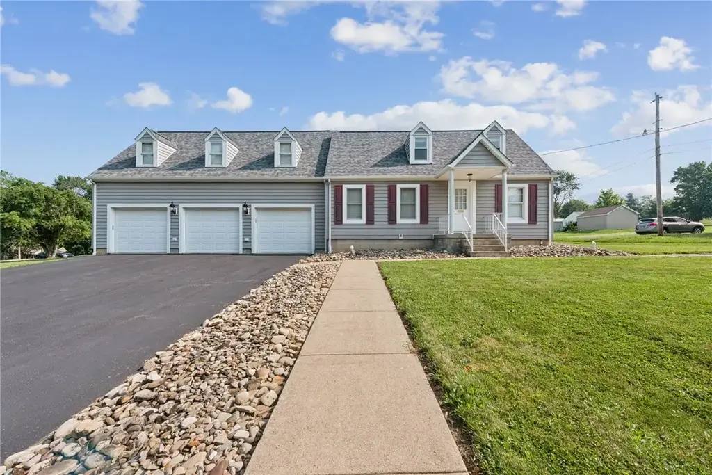 1676 Laurel Circle, Mt Pleasant
