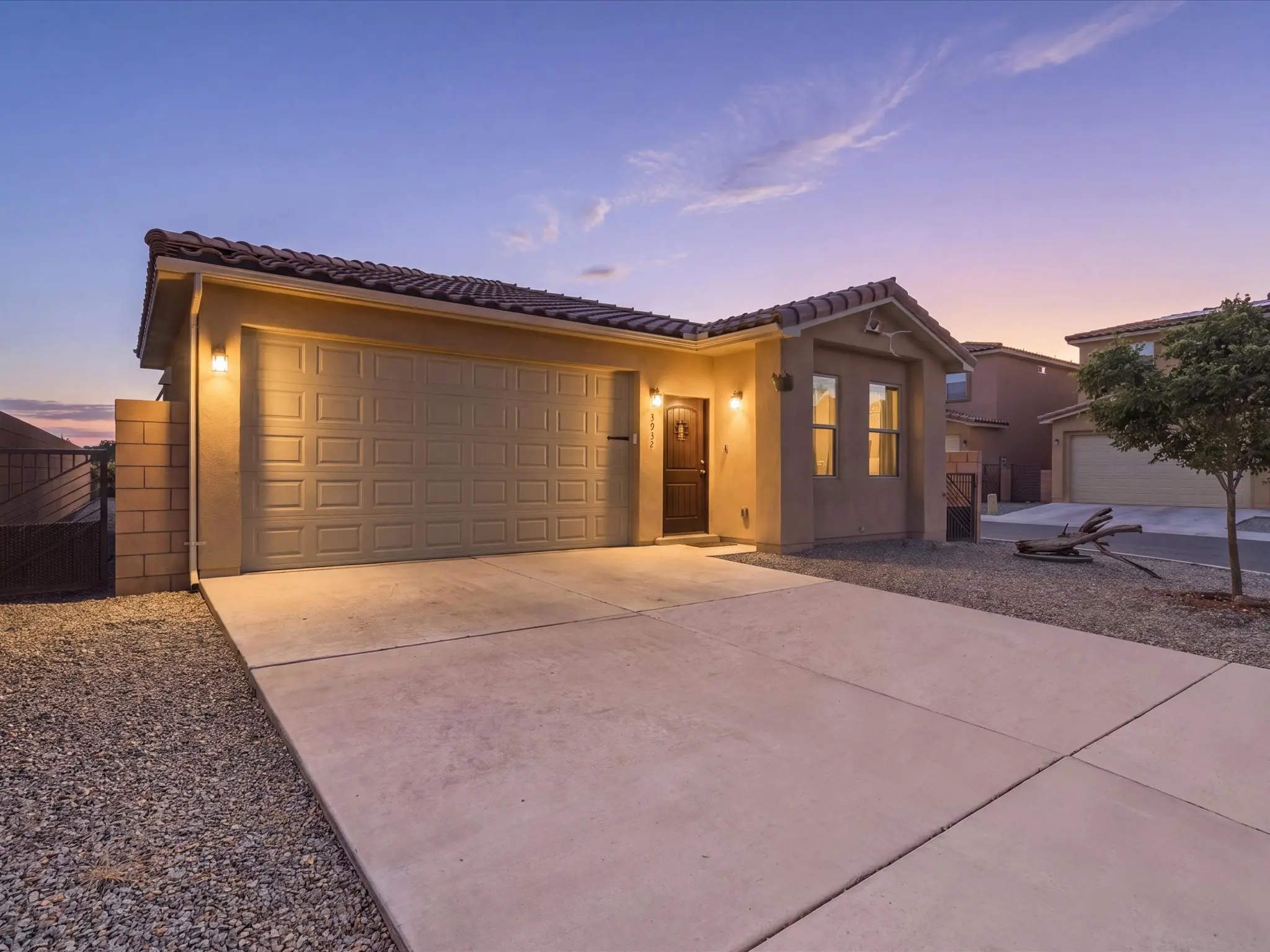 3932 Jaxson Lane, Santa Fe