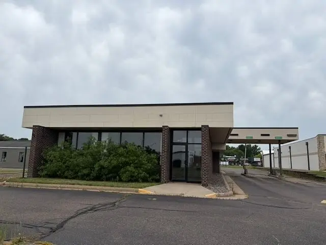 2812 Mall Drive, Eau Claire