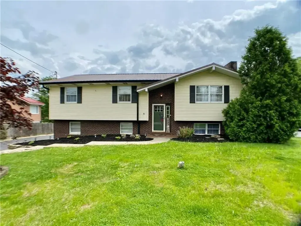 174 Hague Lane , Uniontown