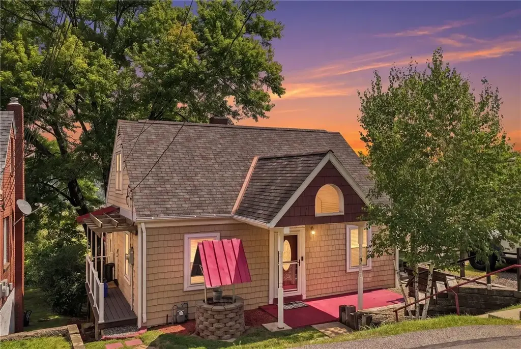 3829 Inland Avenue , West Mifflin