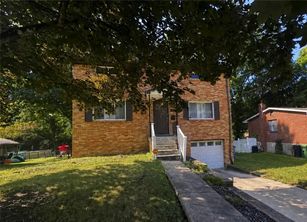 216 Shenandoah Drive , Penn Hills