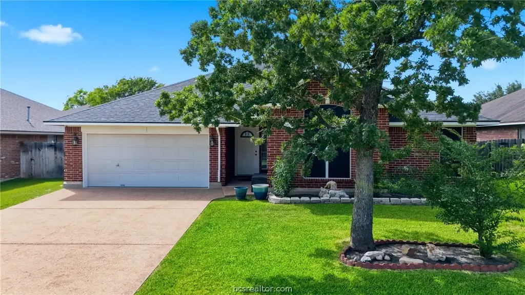 1413 Salem Court, College Station