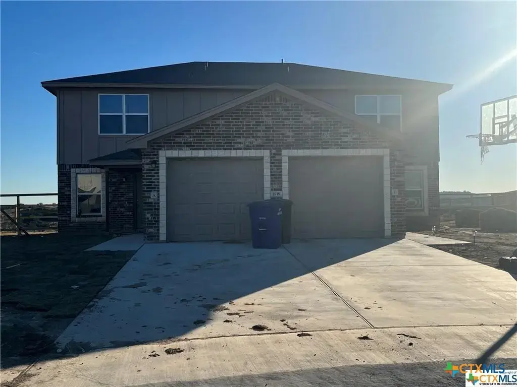 1919 Castroville Trail A & B, Copperas Cove