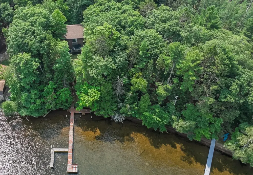 3263 Sand Lake Lodge Ln, Lac du Flambeau