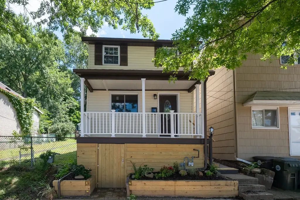 644 6th Street, Oakmont