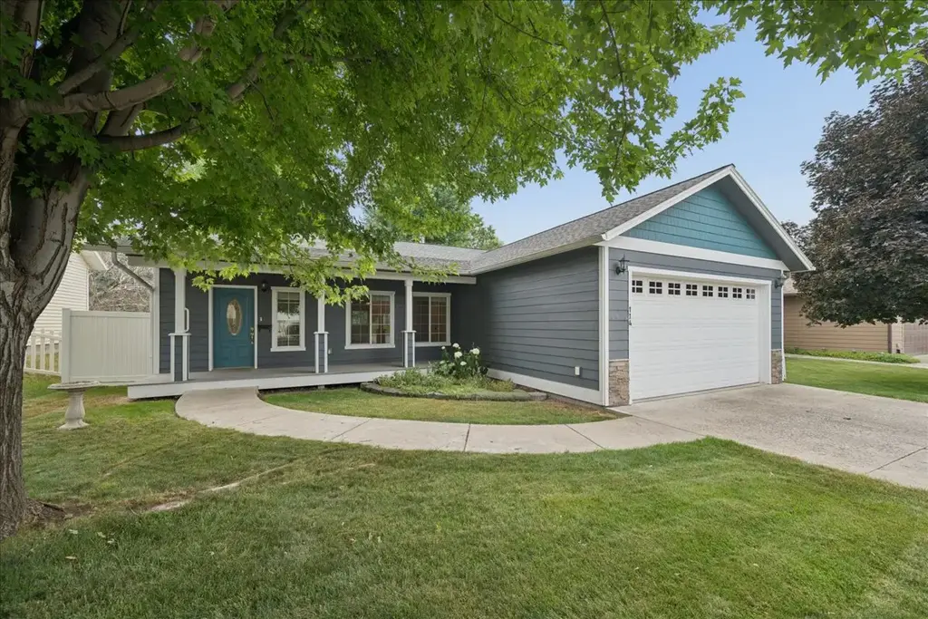 114 Sinopah Street, Kalispell