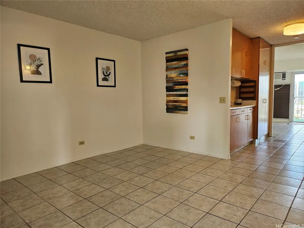 1516 Ward Avenue # 701, Honolulu