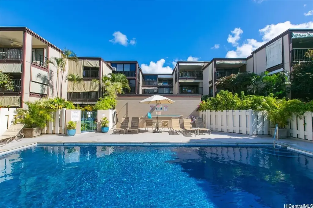 (unit #206) 3721 Kanaina Avenue, Honolulu