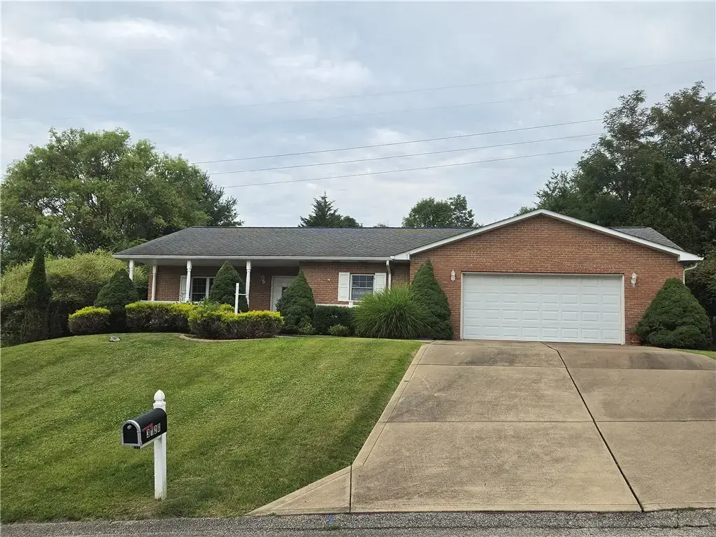 3120 Algonquin Trail, Lower Burrell