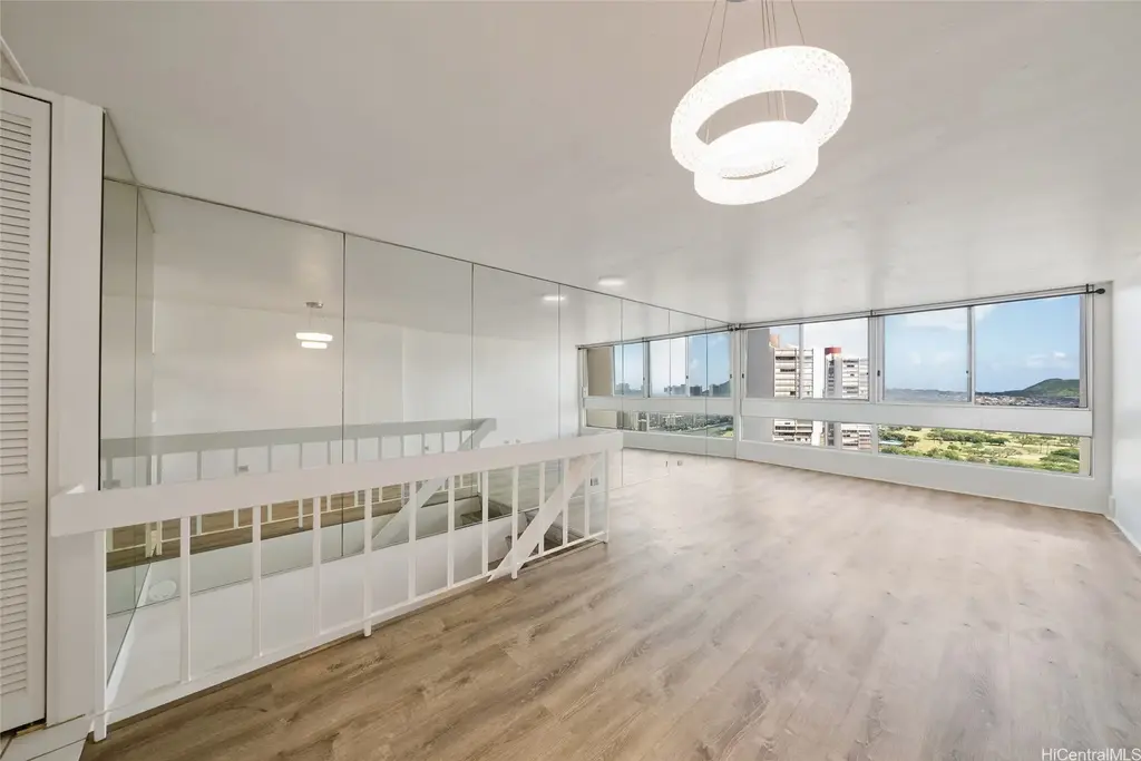555 University Avenue # 3407, Honolulu