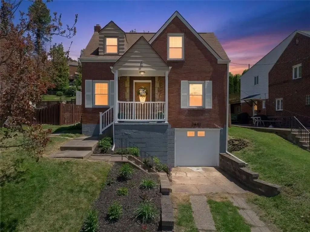 3645 West Run Road , Munhall