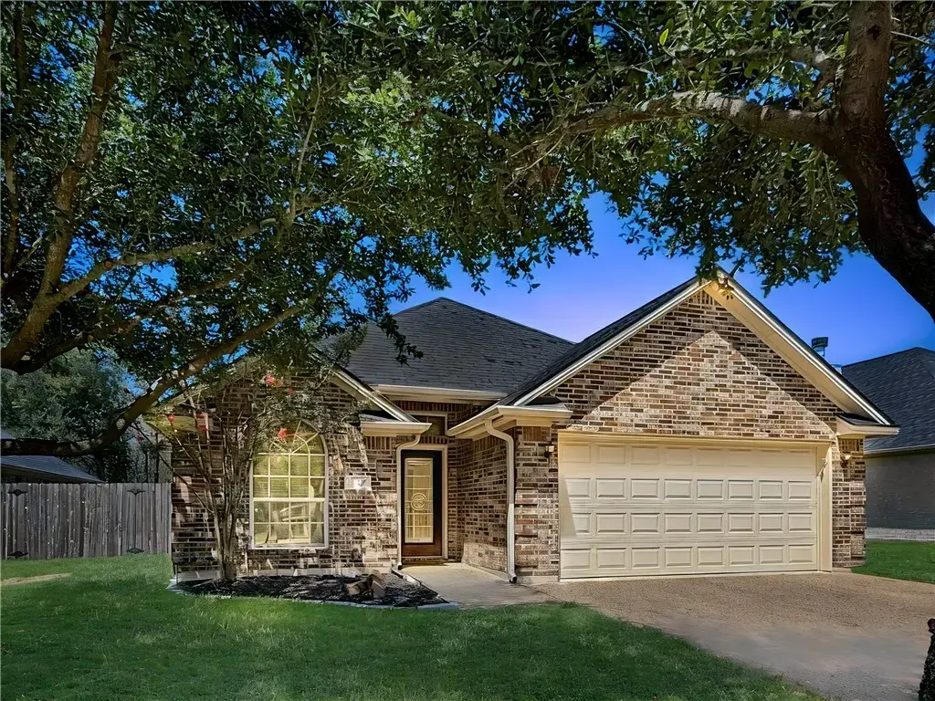 3707 Dove Crossing Lane, College Station