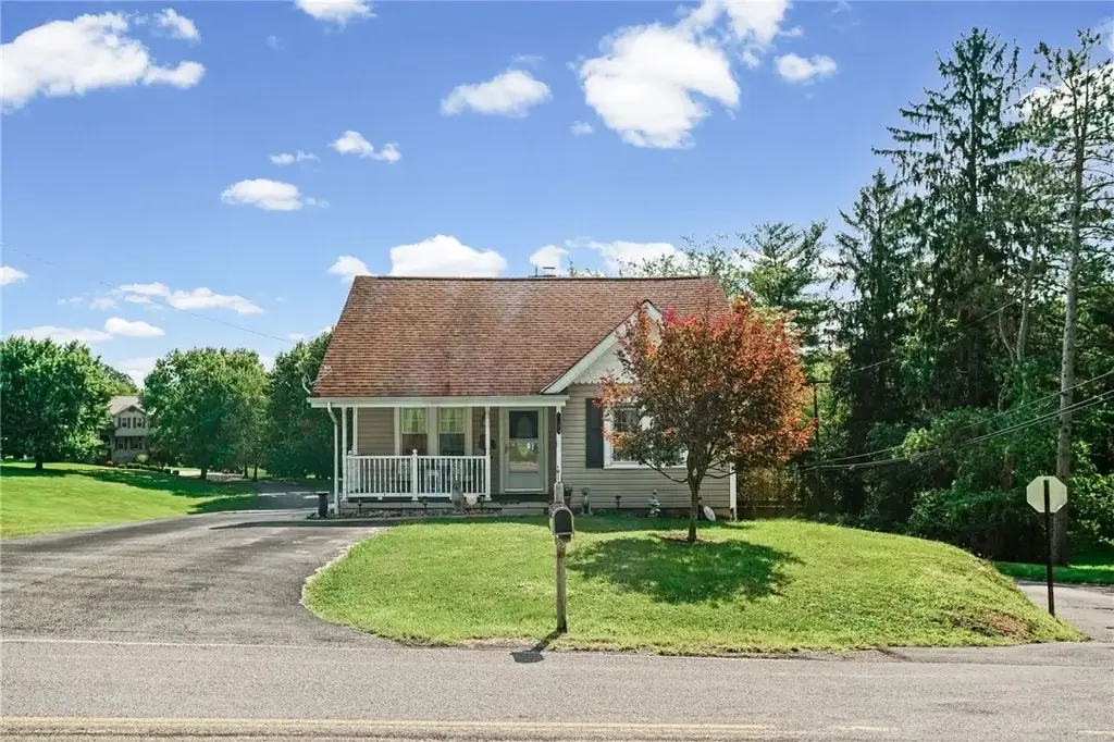 2440 Henry Road , Bell Acres