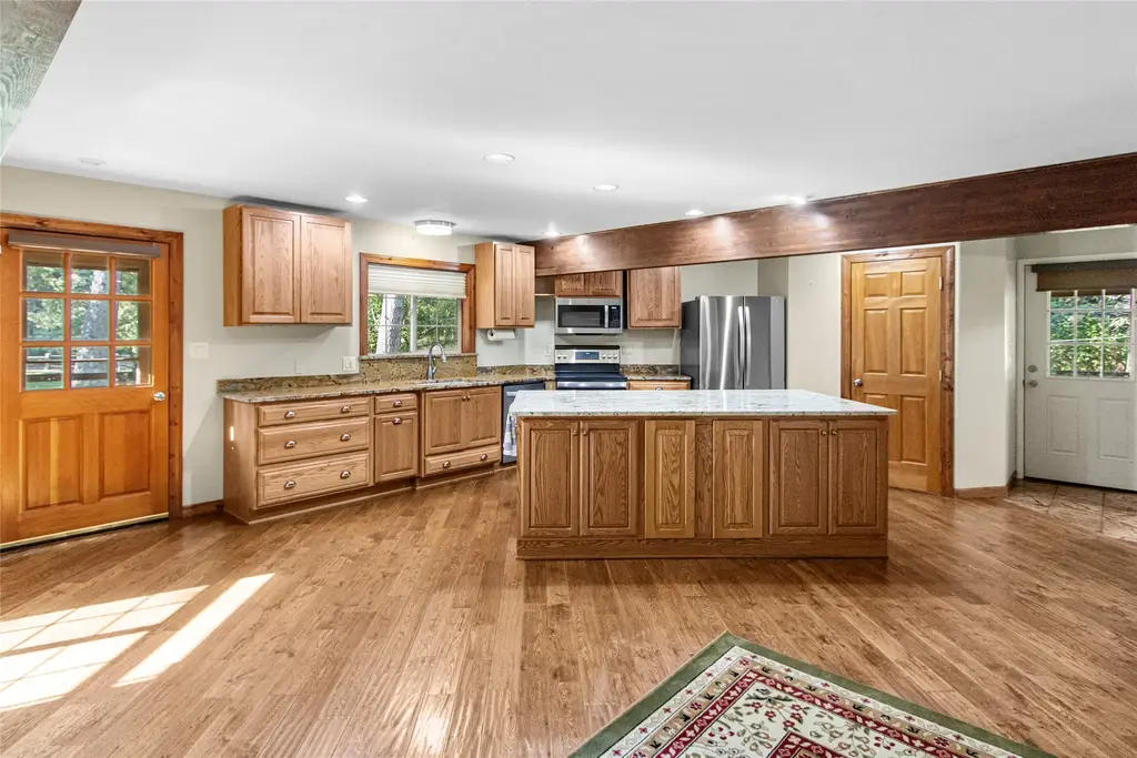 1010 Kelley Road, Columbia Falls