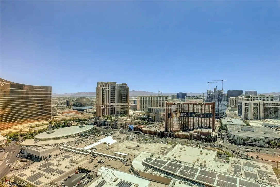 2000 N Fashion Show Drive 4900, Las Vegas