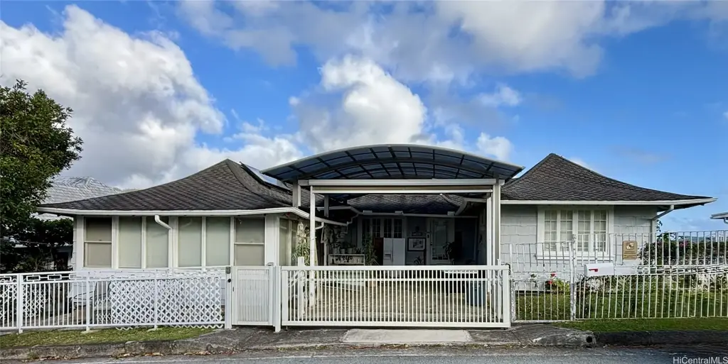 2013 Kakela Drive # Back Right, Honolulu
