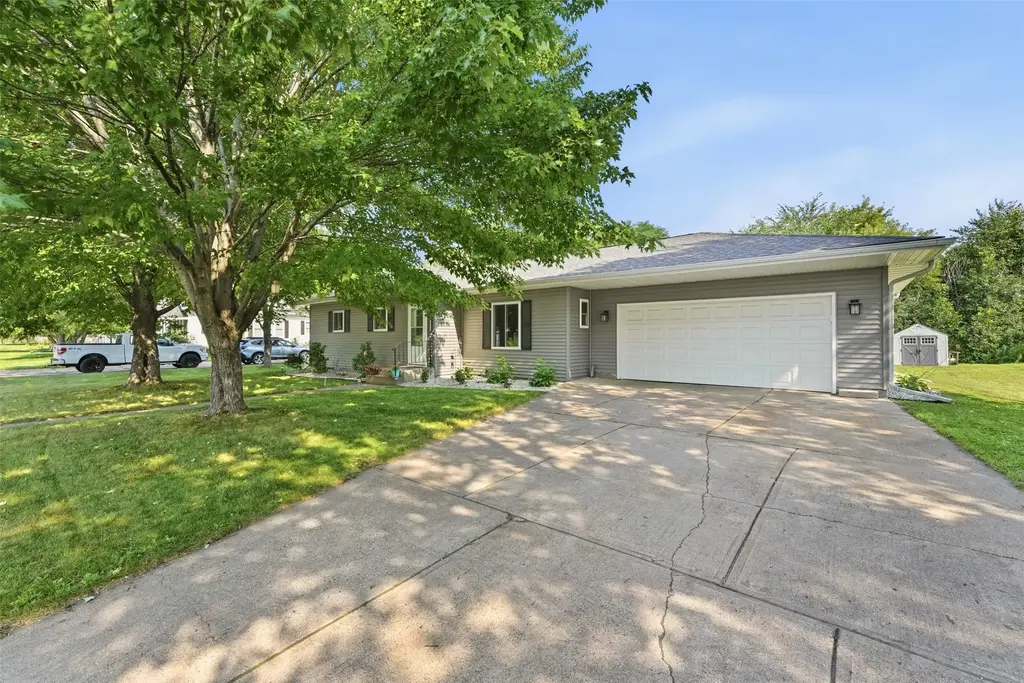 2624 Vine Street, Eau Claire