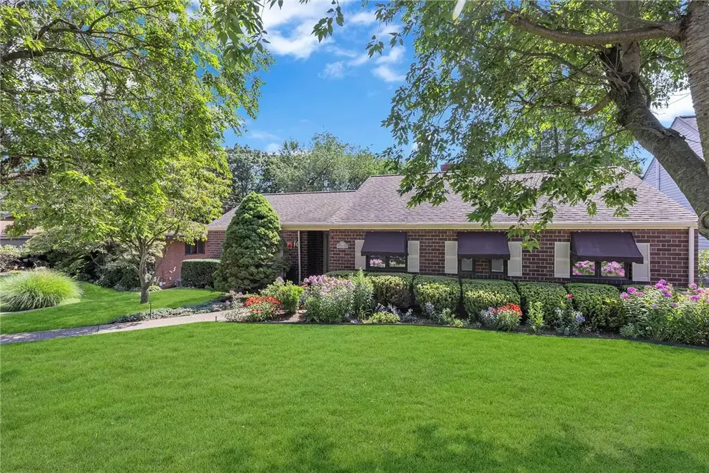 1340 Adams Drive , Harmony