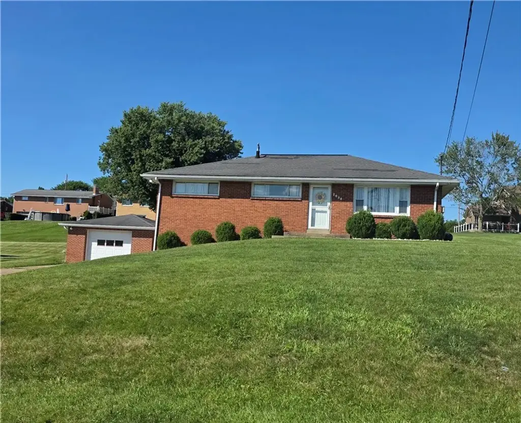 2638 Beverly Drive , Canton
