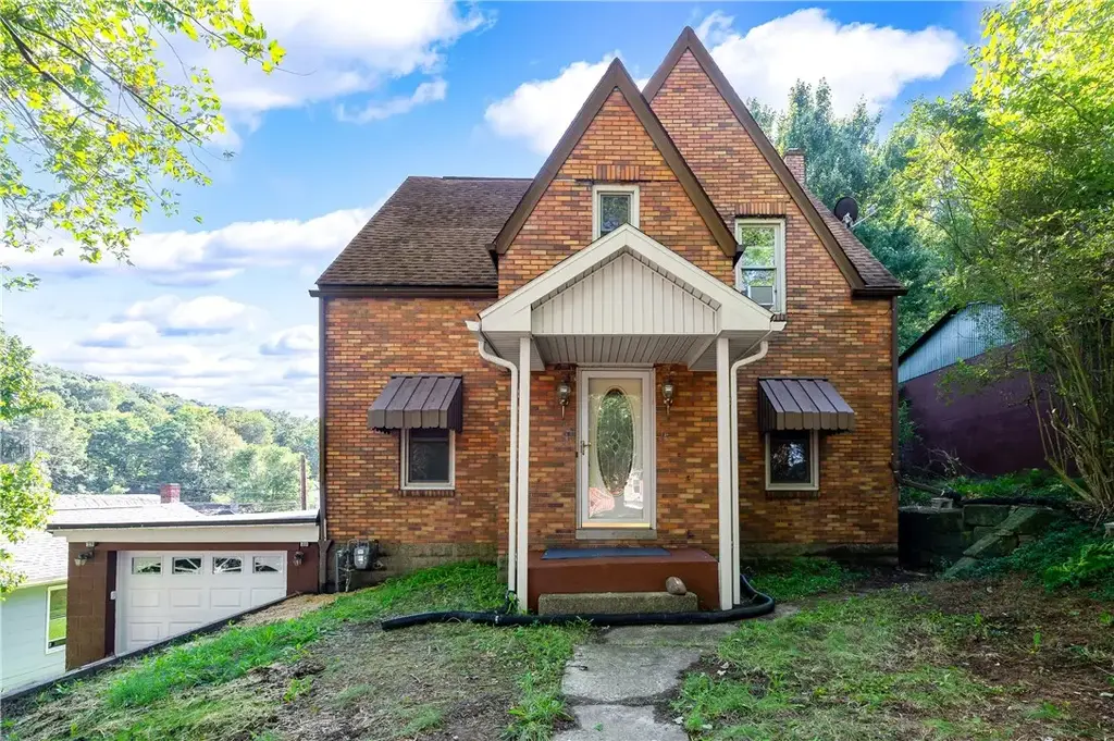 103 Taylor Street , Petrolia Boro