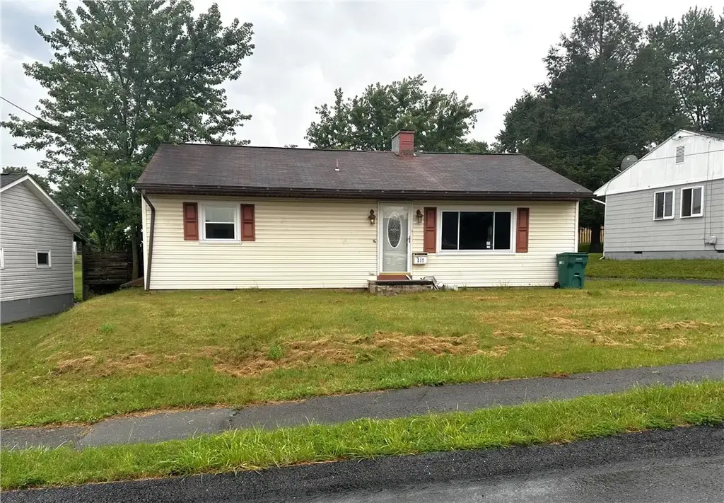 217 Sherwood Drive, Greater Johnstown School District
