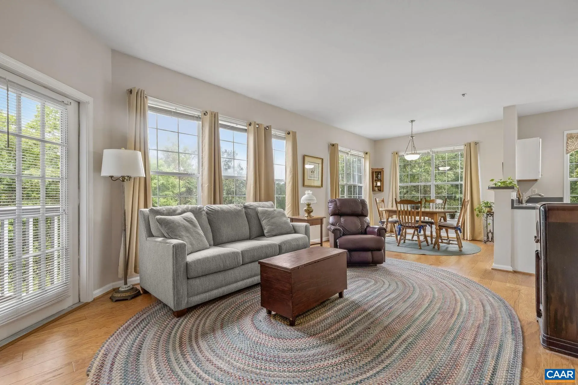 270 Riverbend Dr 2f, Charlottesville