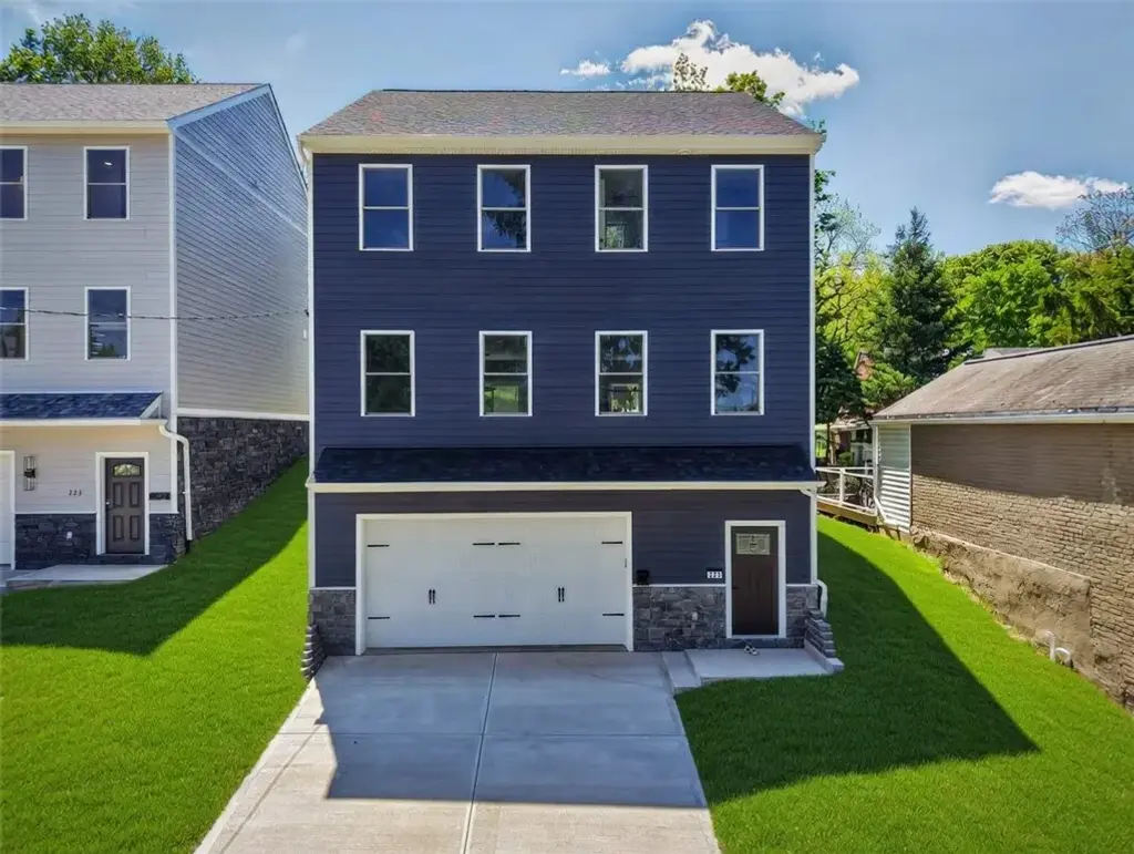 225 Wilbert Street , Mt Washington