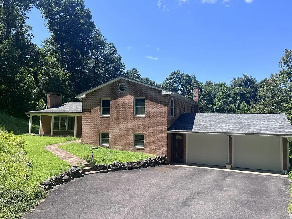56 Gary Lane, Shelocta