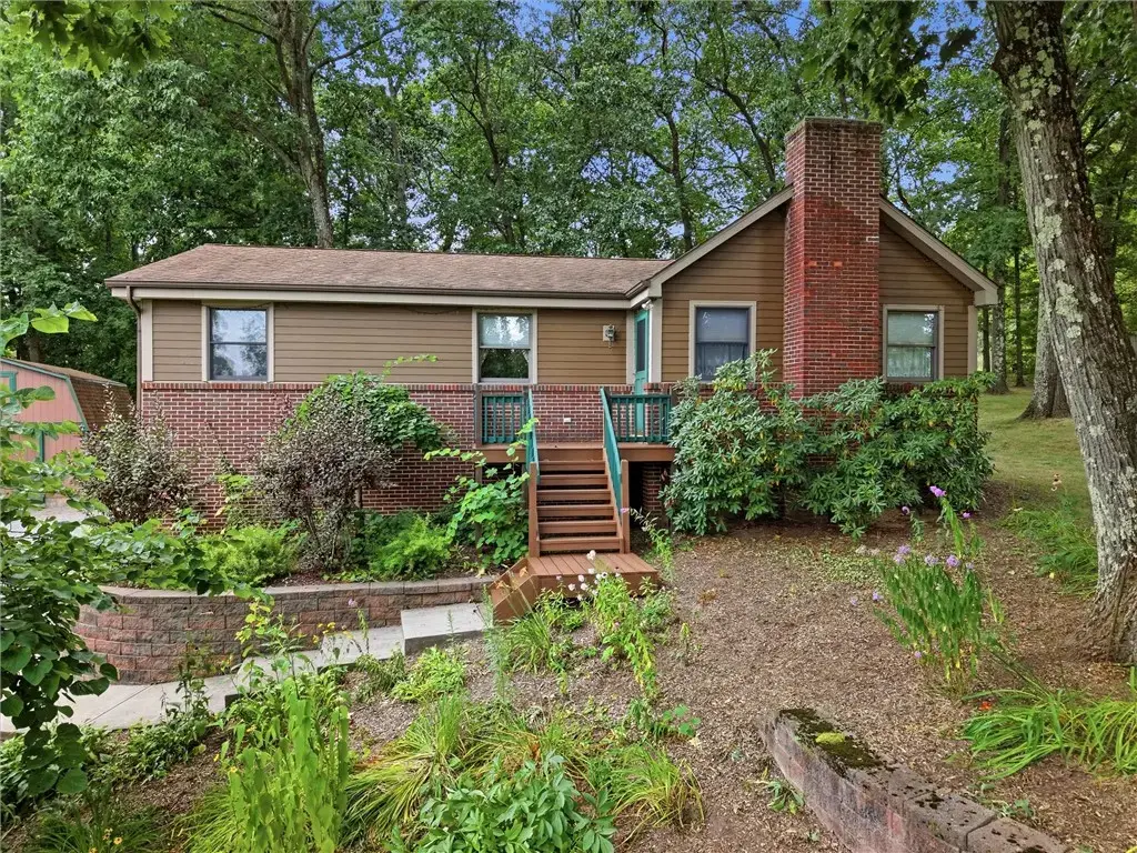 108 Needham Drive , Middlesex