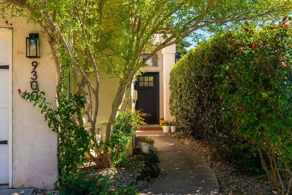 9300 Ironshore Ne, Albuquerque