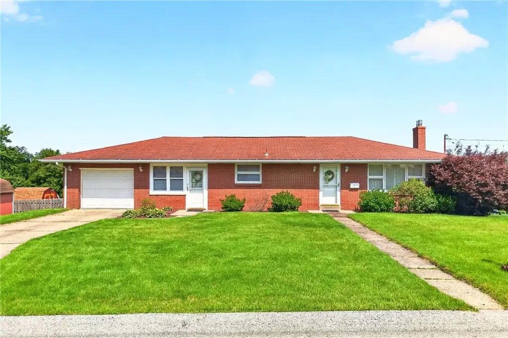 700 Stokes Drive, Forward