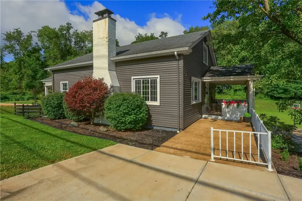 2324 Forest Grove Road, Robinson