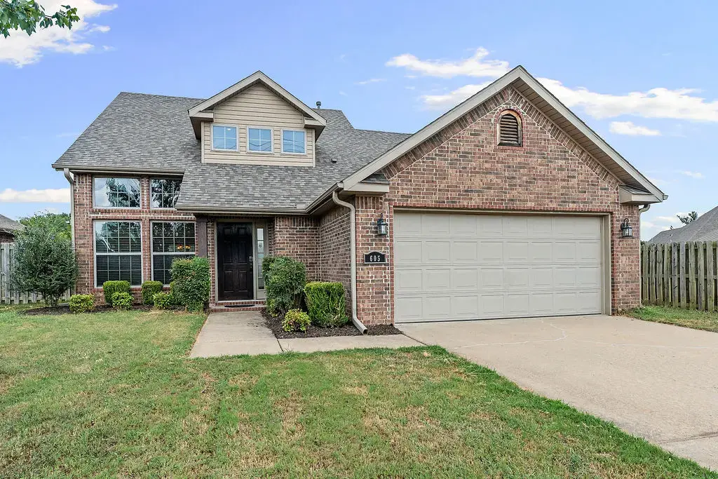 605 Sw Milestone Road, Bentonville
