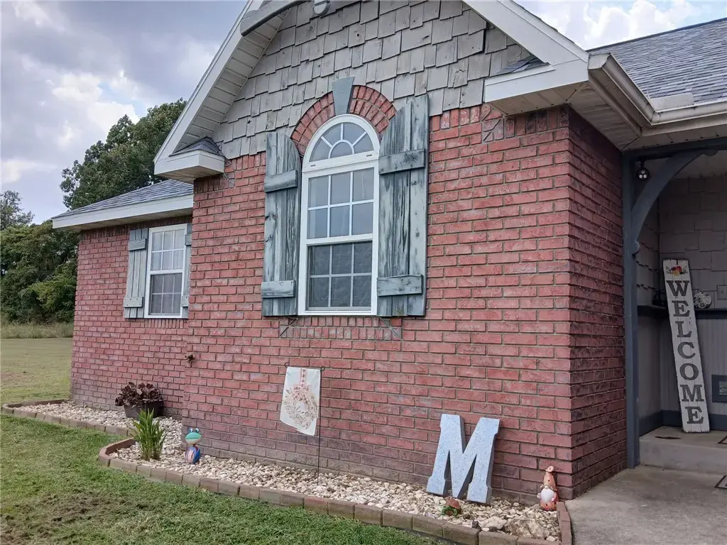 1067 Mercedes Drive, Harrison