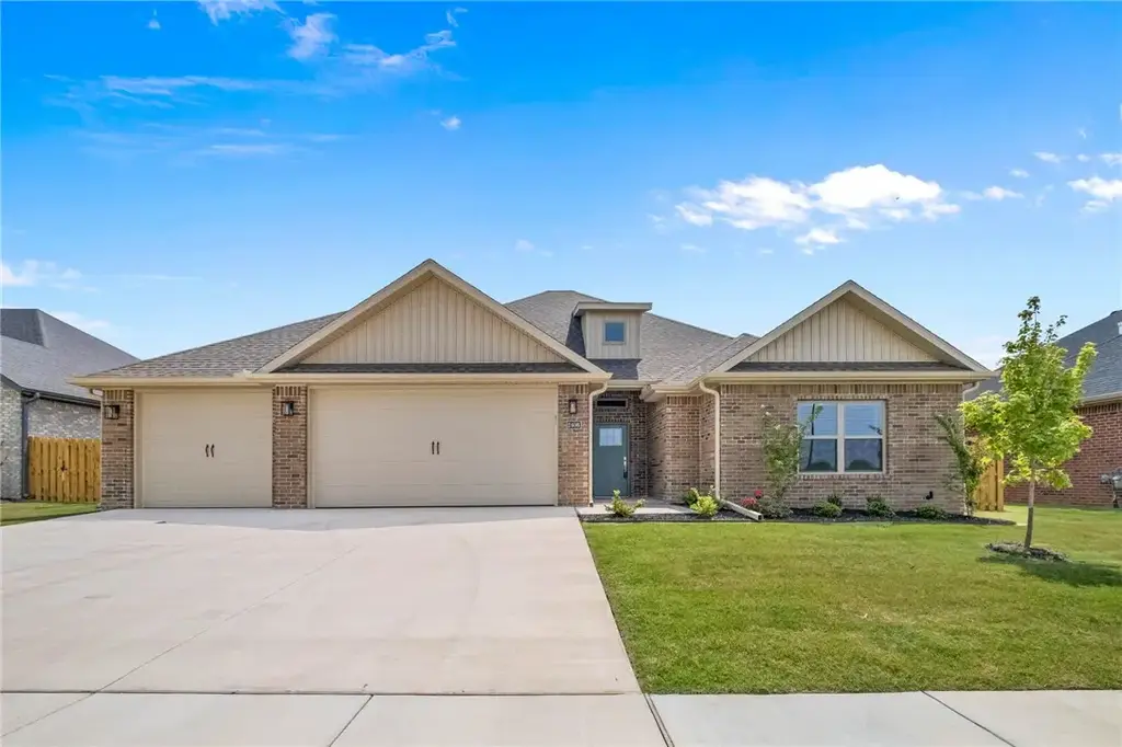 2212 Charles Street, Pea Ridge