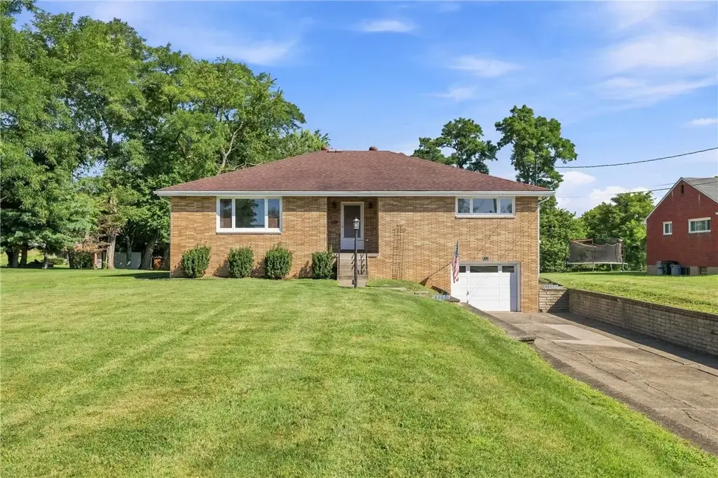 22 Mason Drive , Coraopolis