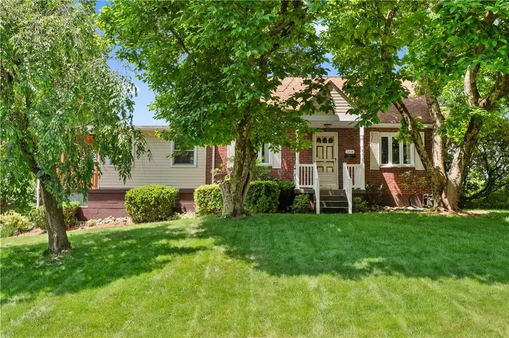 3210 Thornwood Drive , Bethel Park
