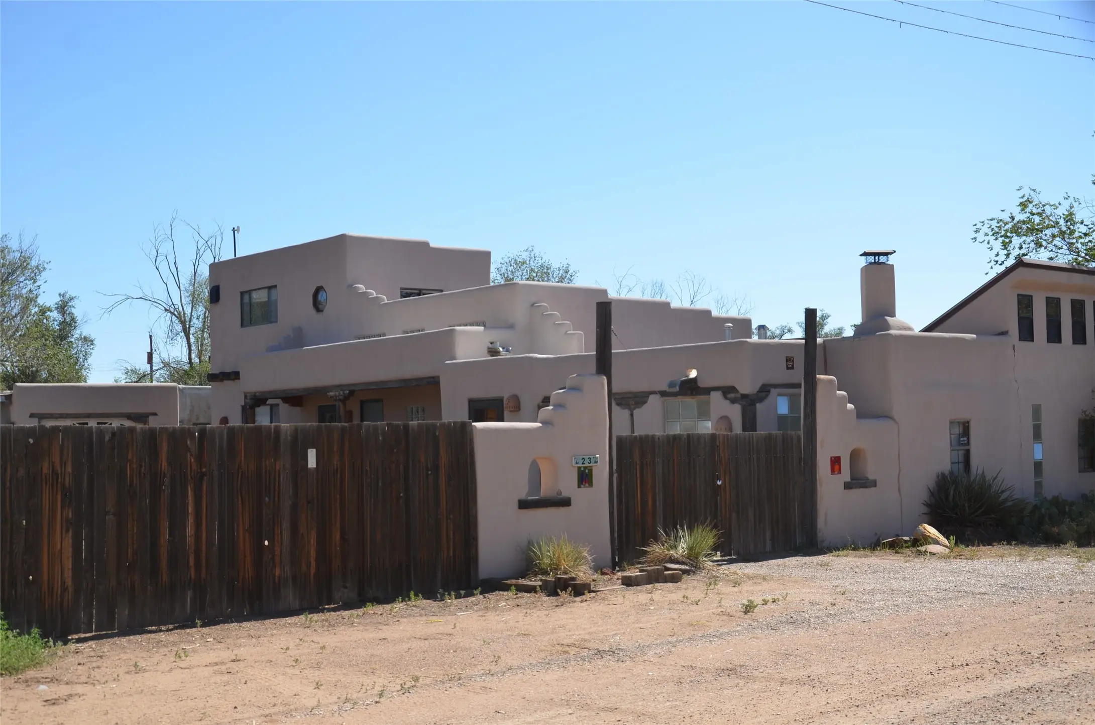 23 River, Cerrillos