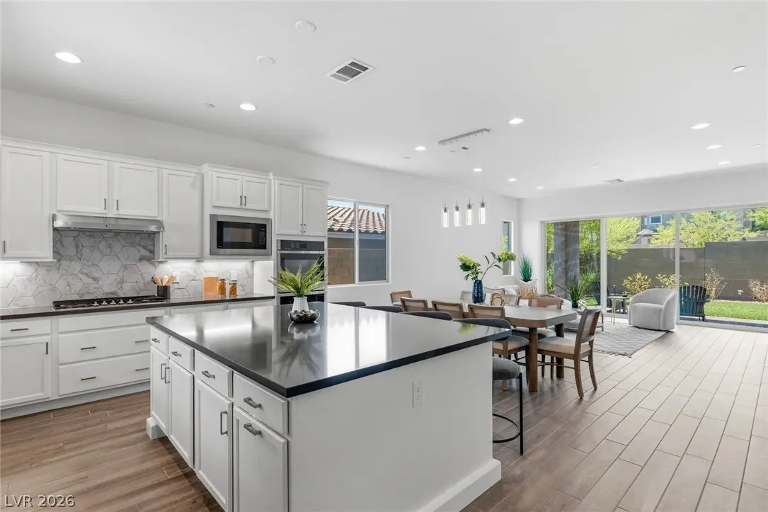 11605 Falcon Gorge Avenue, Las Vegas