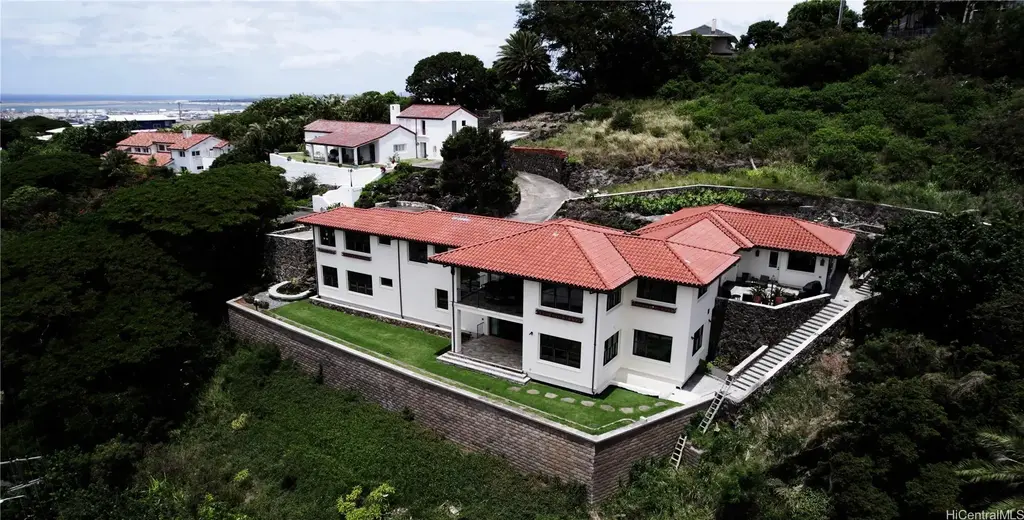834 Alewa Drive, Honolulu