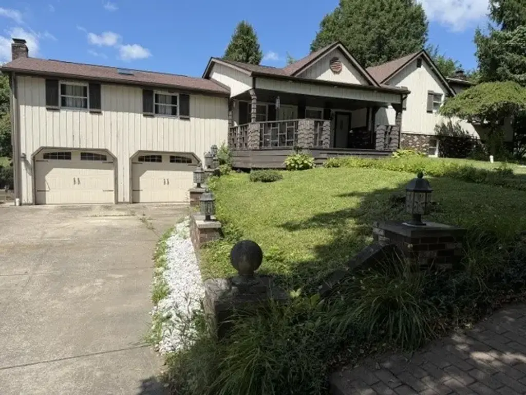 3458 Nearwood Drive , Shenango