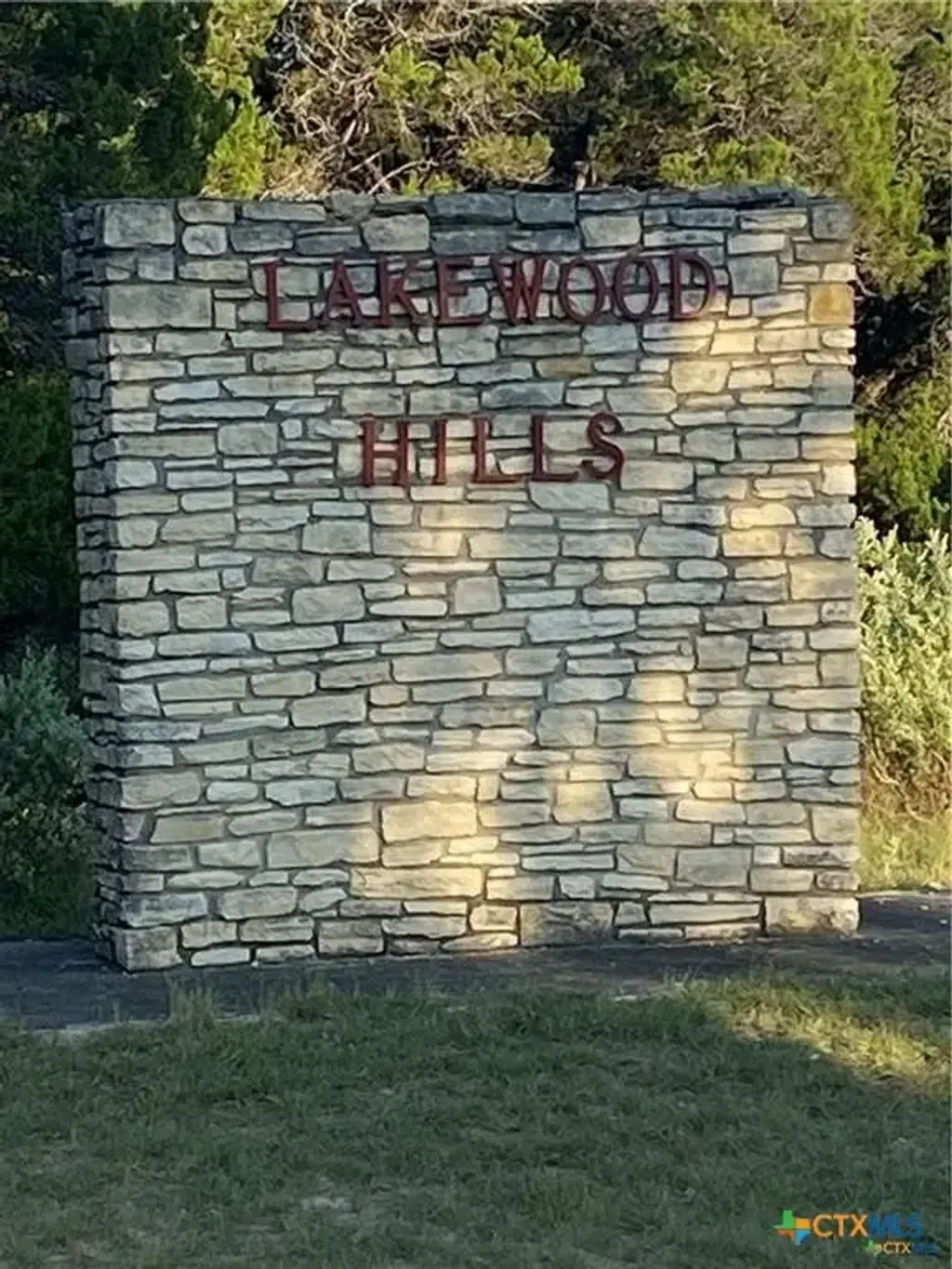 124 Woodridge, Canyon Lake
